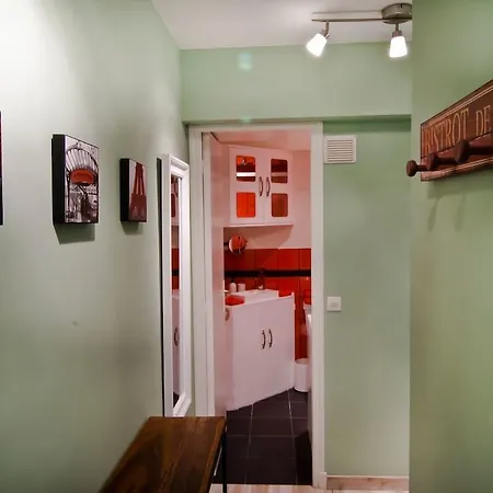 Downtown Le Marais Apartment